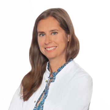 	Christine Meyer-Zurn Headshot
